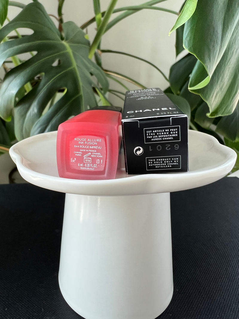 CHANEL Rouge Allure Ink Fusion 844 Rouge Imprévu Matte Liquid Lipstick