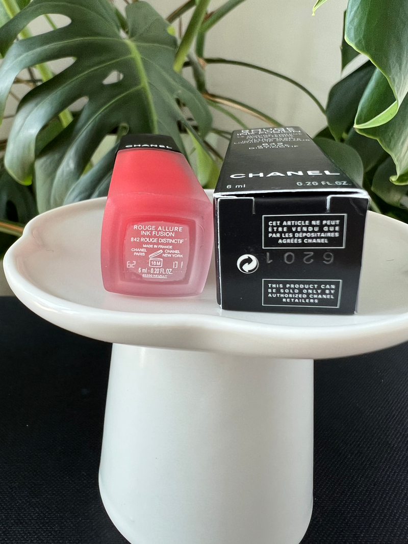 CHANEL Rouge Allure Ink Fusion Matte Liquid Lipstick 842 Rouge Distinctif