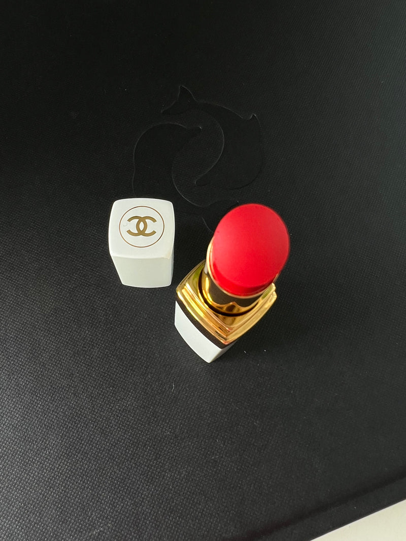 CHANEL ROUGE COCO BAUME 920 In Love Hydrating Beautifying Tinted Lip Balm