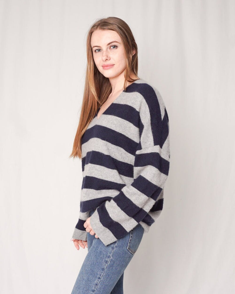 Vince Cashmere Stripe V-Neck Sweater (Size L)