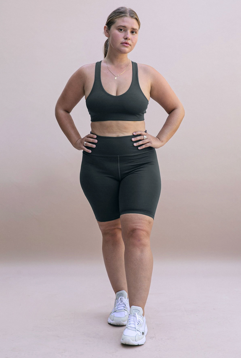 GIRLFRIEND COLLECTIVE Lola V-Neck Bra in Shadow FINAL SALE